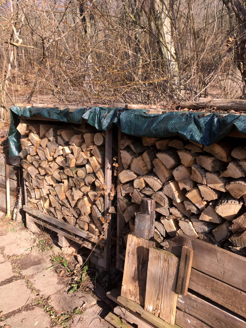 Holz lagern Grundstück